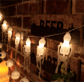 Halloween Battery Remote Control USB LED String Lights (Option: Skeleton frame-3meters 20lights warm white)